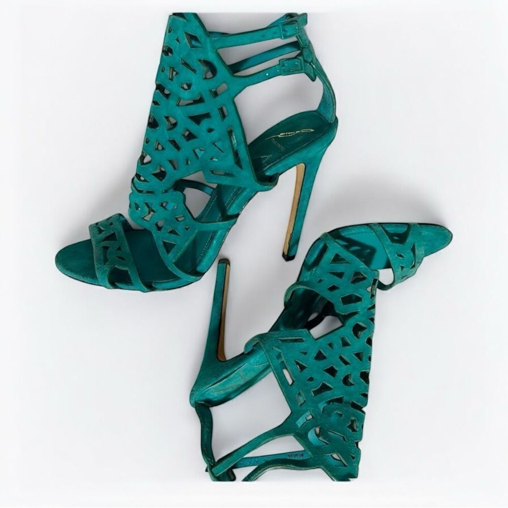 Brian Atwood Turquoise Laser-Cut Suede Stiletto Heels – Pure Elegance & Luxury - Picture 14 of 17